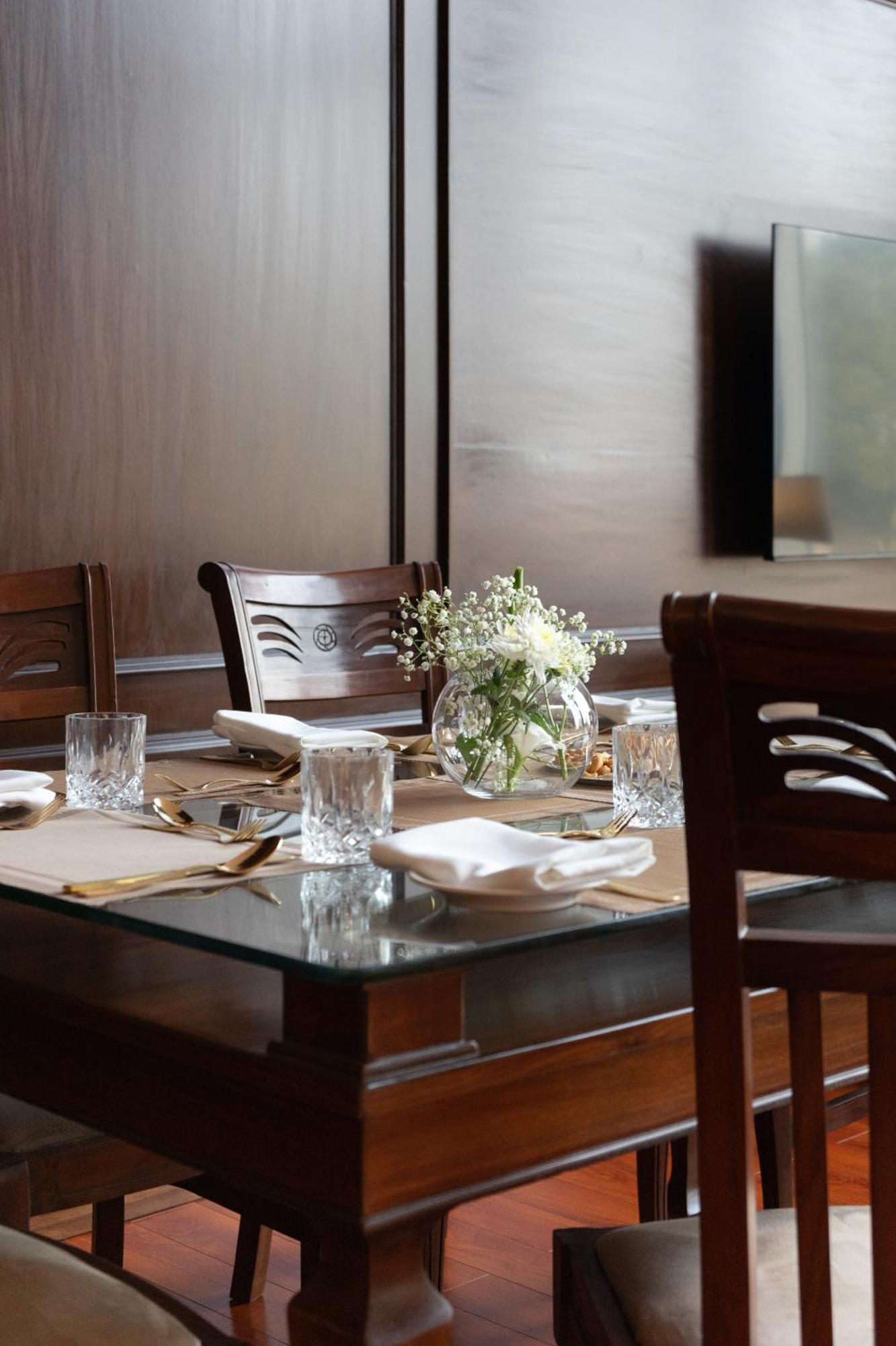 Best Western Premier Islamabad Exterior photo