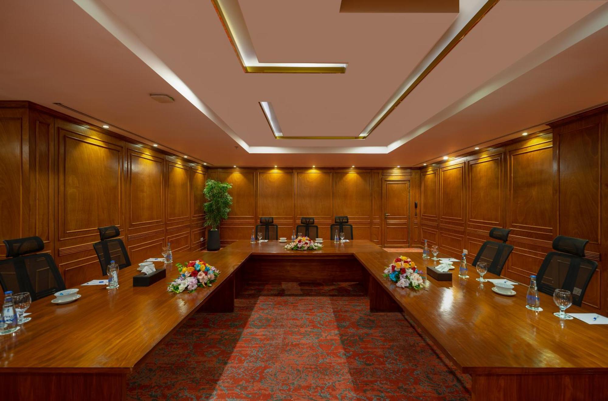 Best Western Premier Islamabad Exterior photo