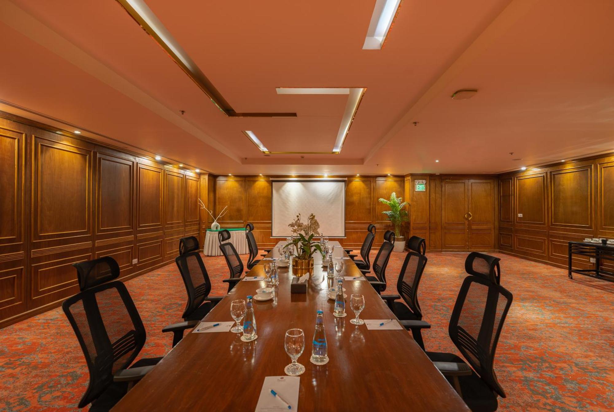 Best Western Premier Islamabad Exterior photo
