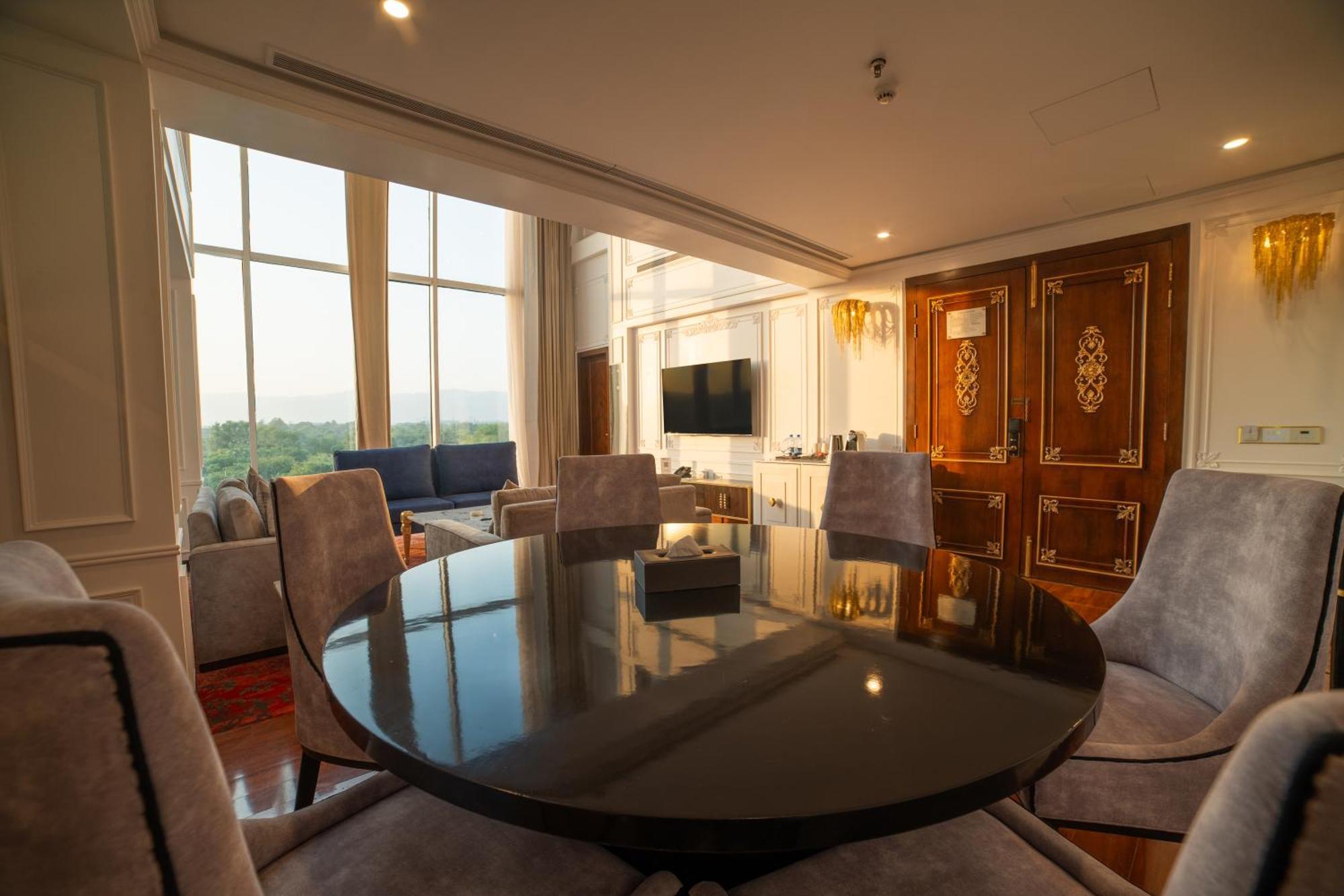 Best Western Premier Islamabad Exterior photo